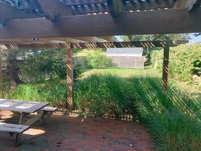 545 Center Road photo 12