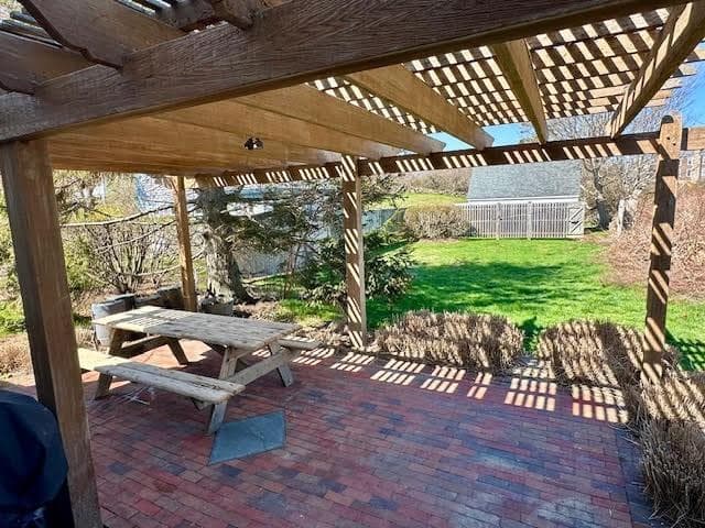 545 Center Road photo 10