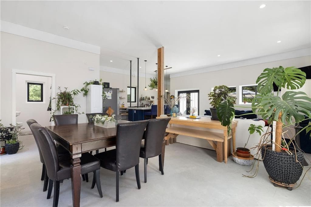 Single Family Residence at 10 Bucknam Road, Richmond, photo 11 of 35