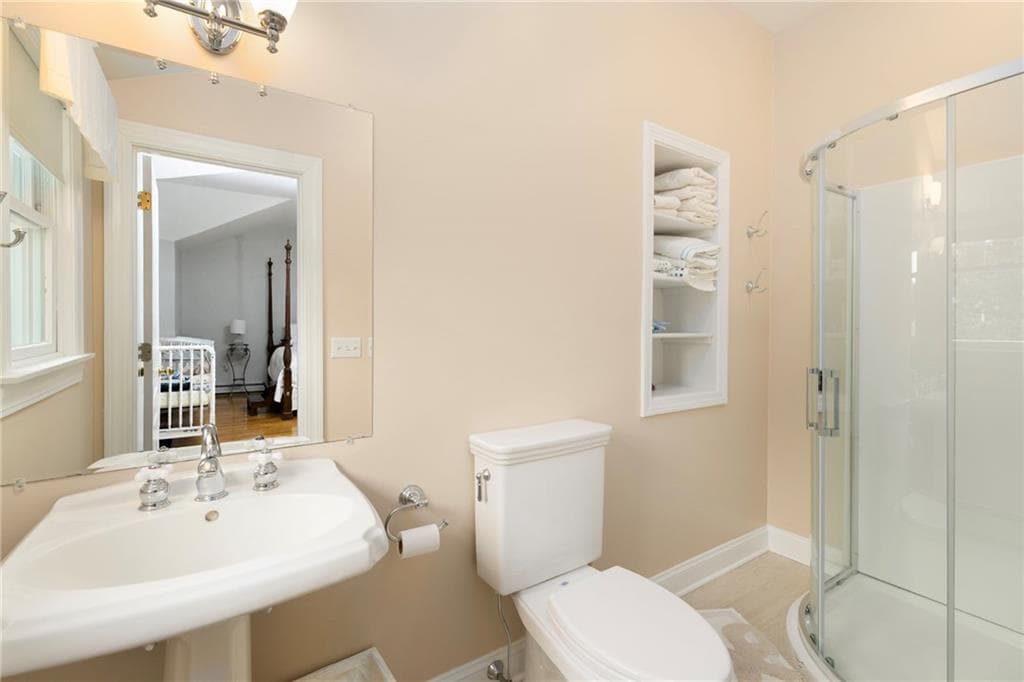 75 N Cliff Drive photo 43