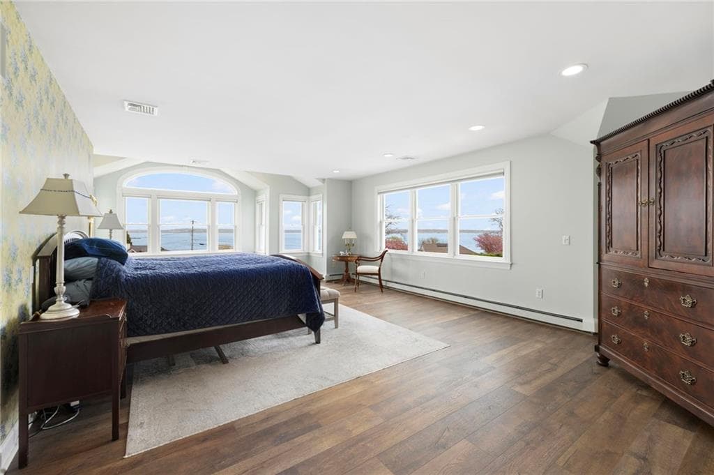 75 N Cliff Drive photo 33