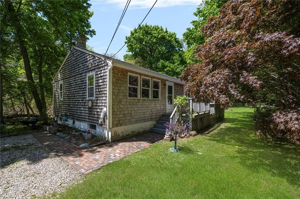 Single Family Residence at 10 Summer Street, Jamestown, photo 2 of 23