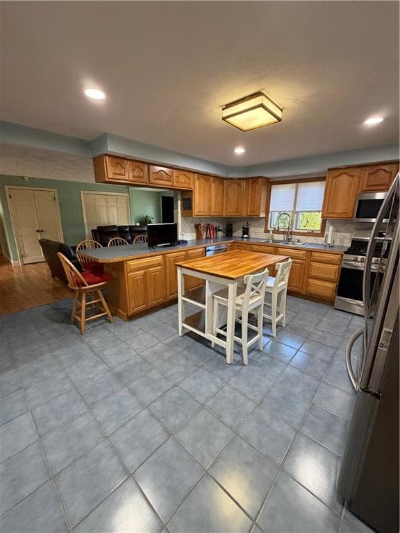 Single Family Residence at 45 Pinewood Drive, North Providence, photo 7 of 33