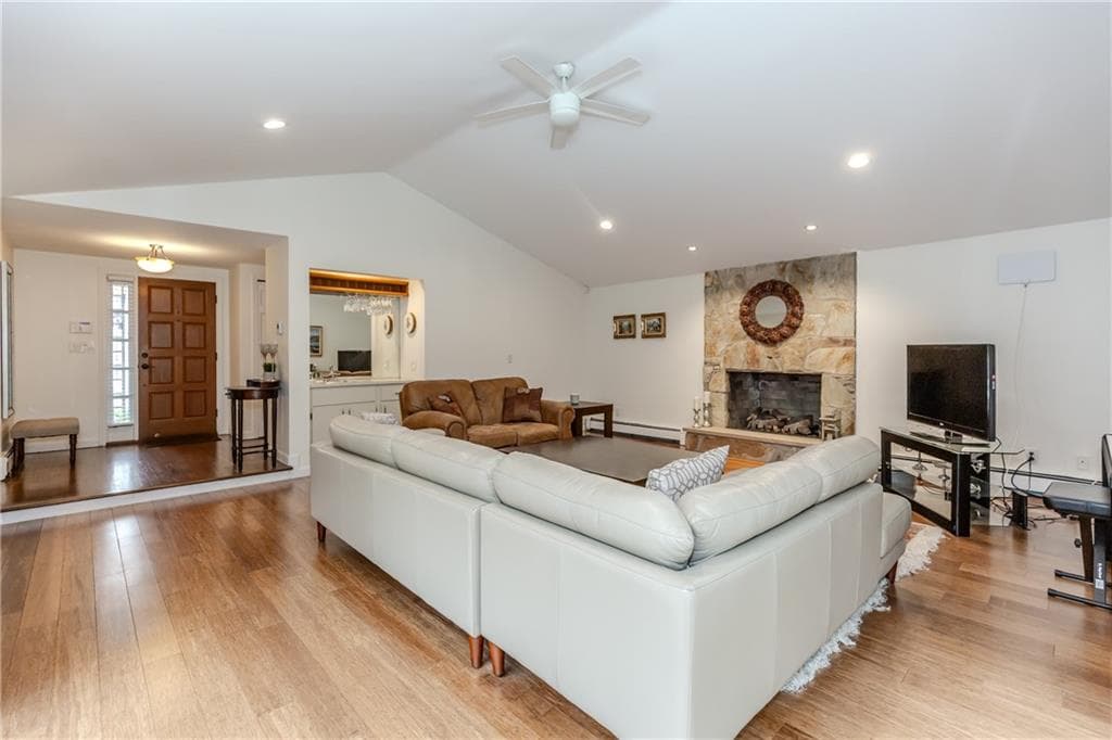 Single Family Residence at 7 White Birch Road, Cranston, photo 3 of 45