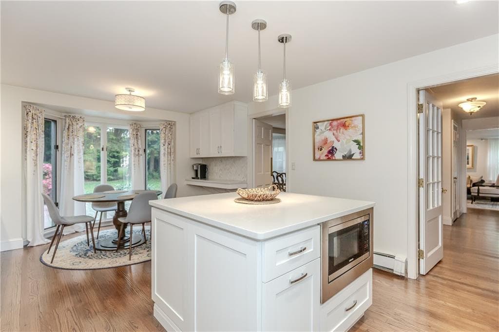 Single Family Residence at 7 White Birch Road, Cranston, photo 9 of 45