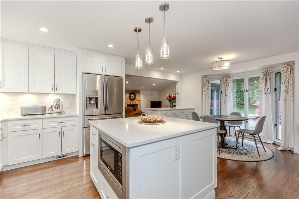 Single Family Residence at 7 White Birch Road, Cranston, photo 10 of 45