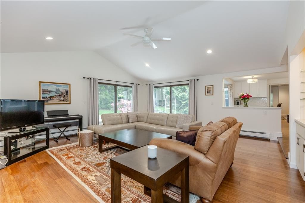 Single Family Residence at 7 White Birch Road, Cranston, photo 4 of 45