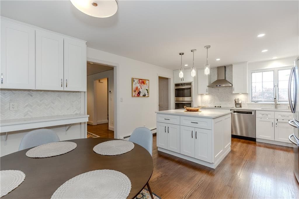 Single Family Residence at 7 White Birch Road, Cranston, photo 8 of 45