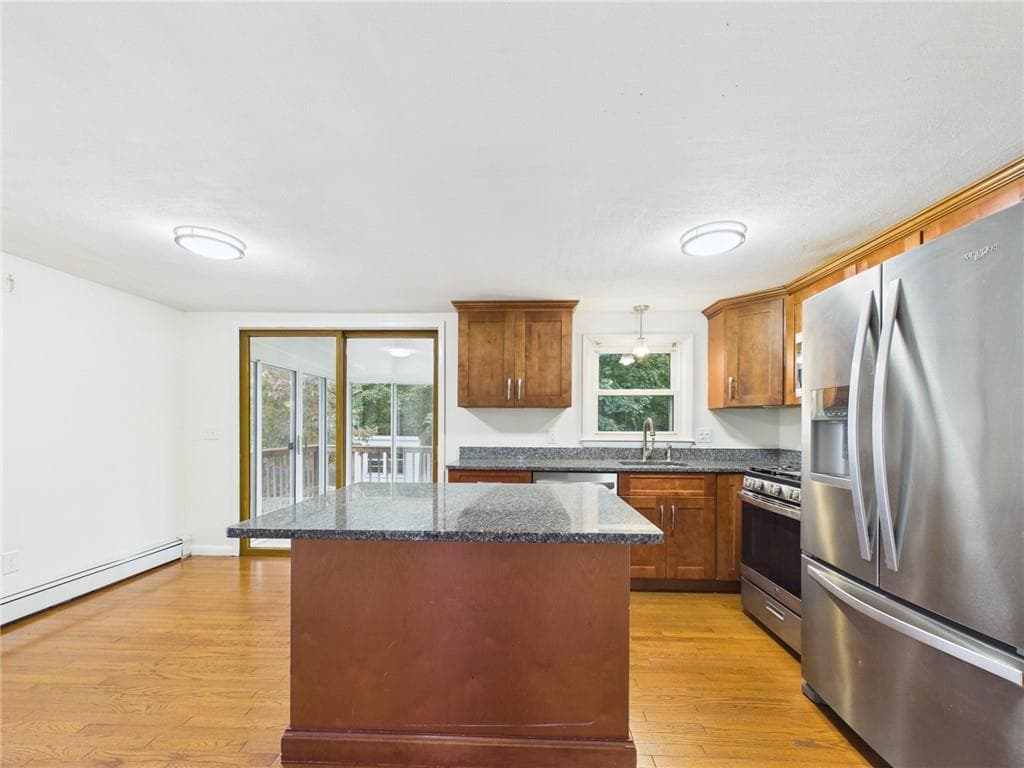 Single Family Residence at 90 Jacksonia Drive, North Providence, photo 4 of 21