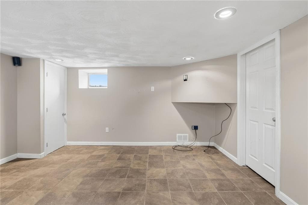 105 Park Avenue photo 37