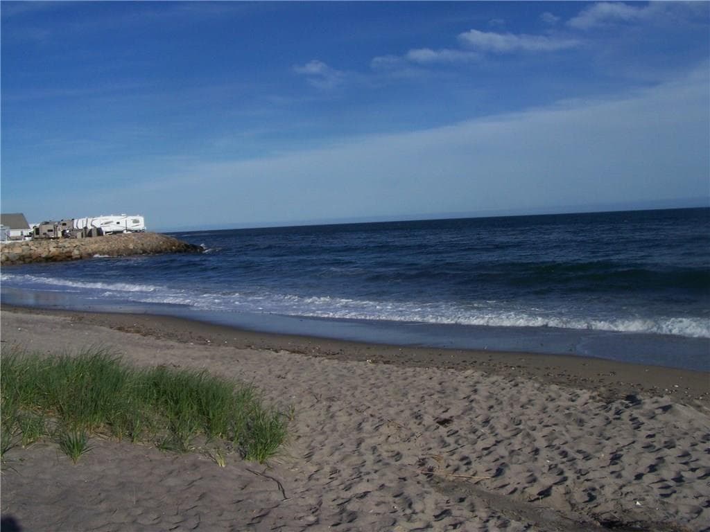 854 L30 Matunuck Beach Road photo 18