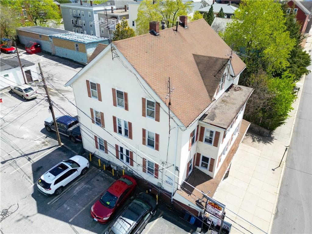 157 181 Rathbun Street photo 3