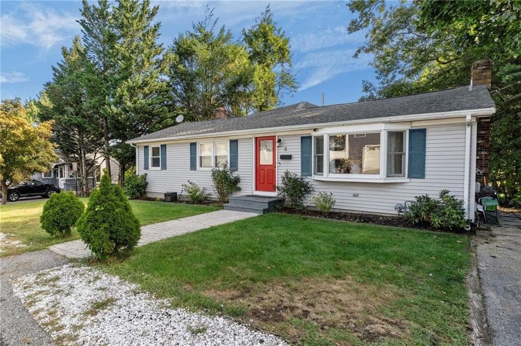 Single Family Residence at 5 Woodbine Street, North Providence, photo 29 of 32