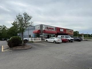 970 Douglas Pike