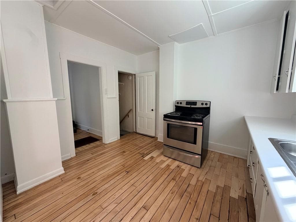 Condominium at 34 Paddy Hill Rd Road, South Kingstown, photo 9 of 19