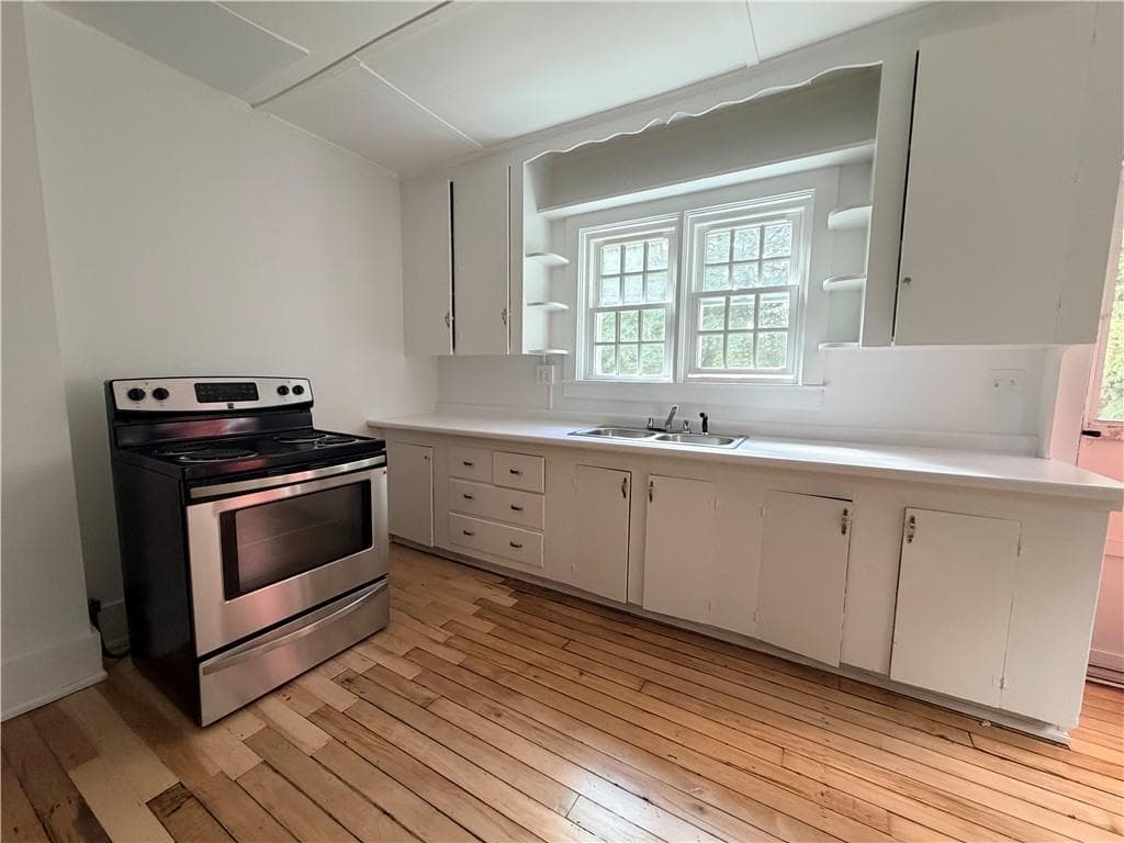 Condominium at 34 Paddy Hill Rd Road, South Kingstown, photo 8 of 19