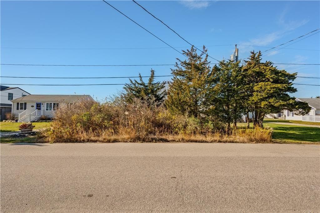 Unimproved Land at 22 Breach Drive, Westerly, photo 5 of 17