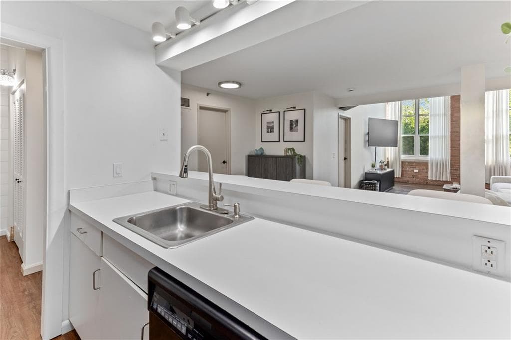 Condominium at 494 Woonasquatucket Avenue UNIT 416, North Providence, photo 9 of 43