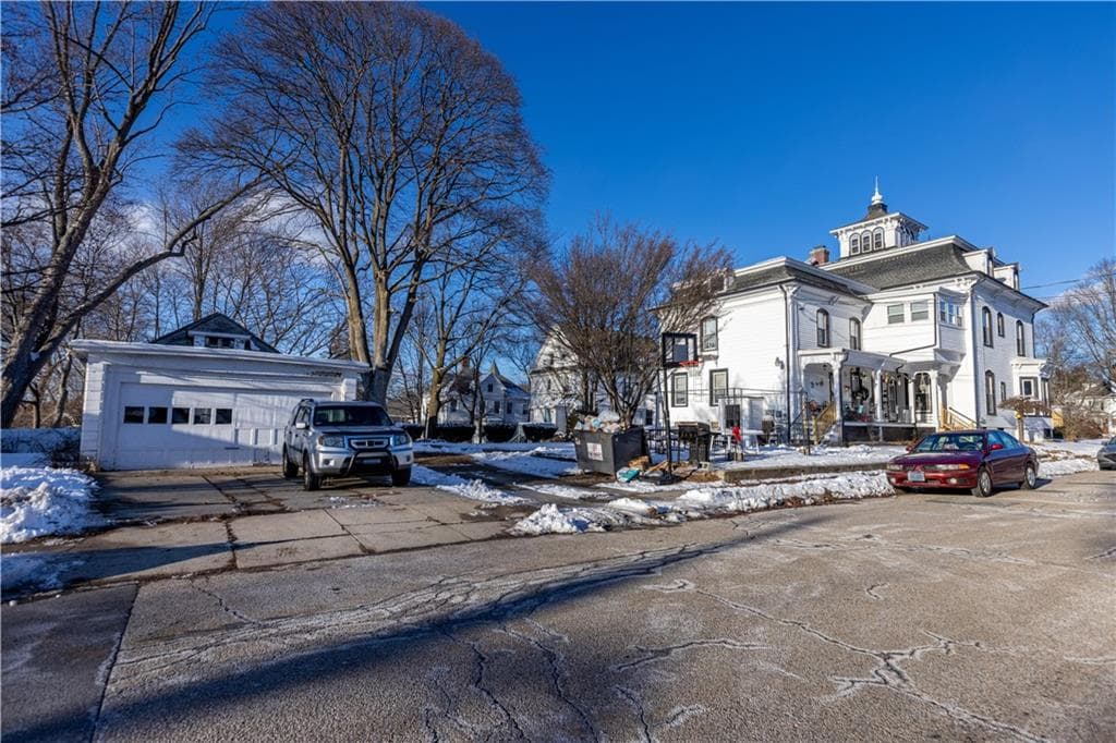 Multi Family at 274 Harris Avenue, Woonsocket, photo 5 of 43