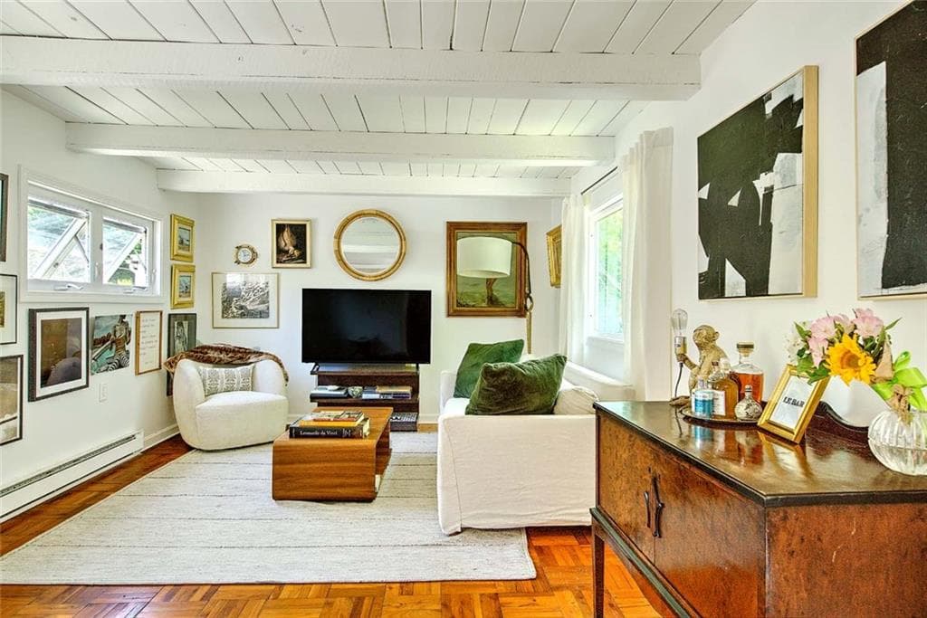 Single Family Residence at 33 West Main Road, Little Compton, photo 10 of 42