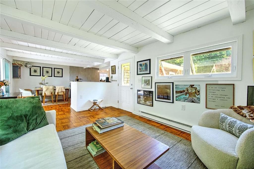Single Family Residence at 33 West Main Road, Little Compton, photo 8 of 42