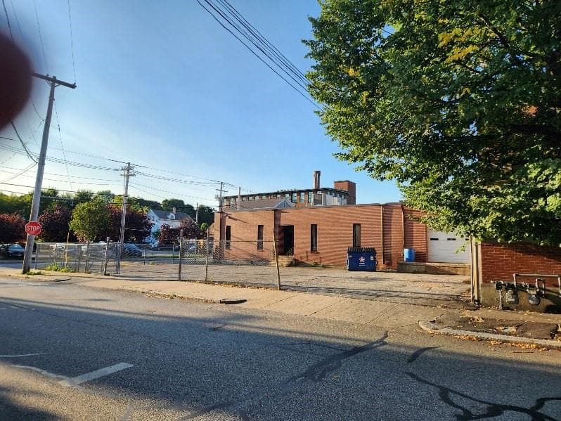 31 Delaine Street photo 2
