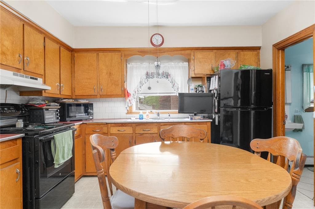 Commercial,Commercial Sale at 27 21 25 Pike Street, West Warwick, photo 18 of 50