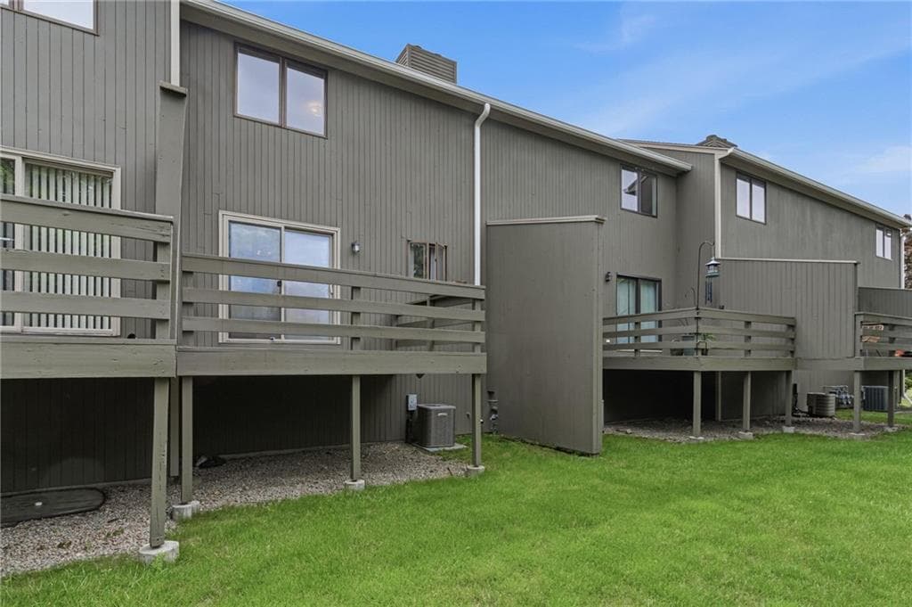 Condominium at 9 Tamarac Drive UNIT D, Smithfield, photo 31 of 35