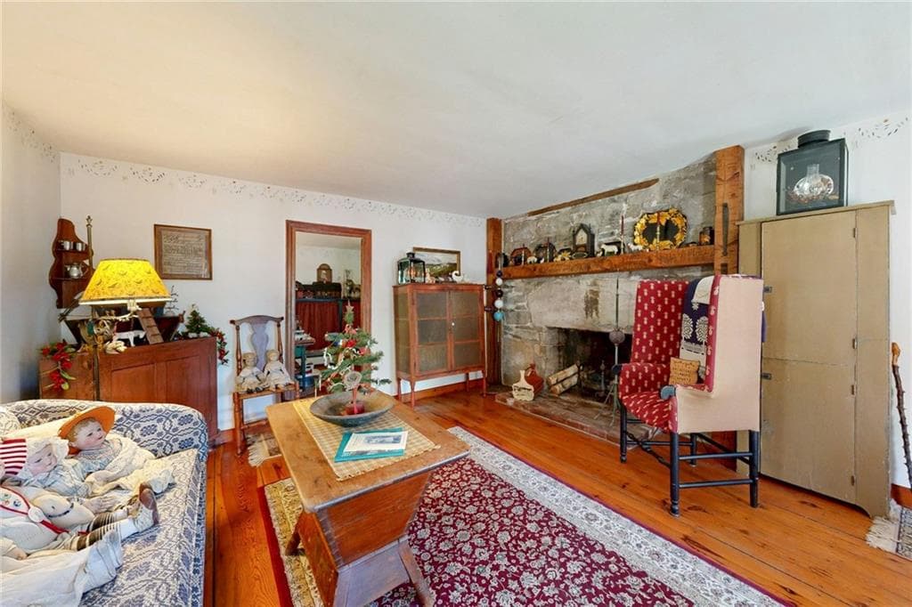 1503 Putnam Pike photo 7