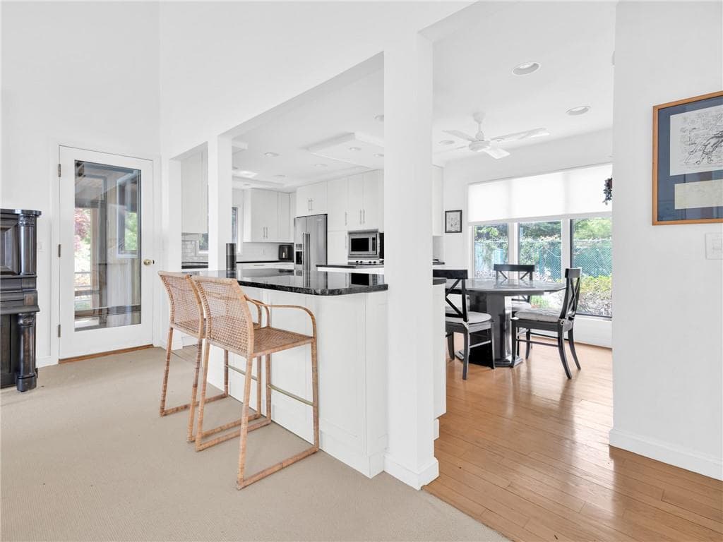 275 Boston Neck Road photo 17