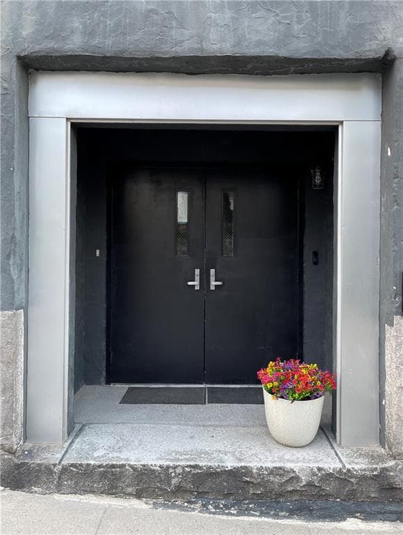 Condominium at 404 Roosevelt Avenue UNIT 204G, Central Falls, photo 45 of 48