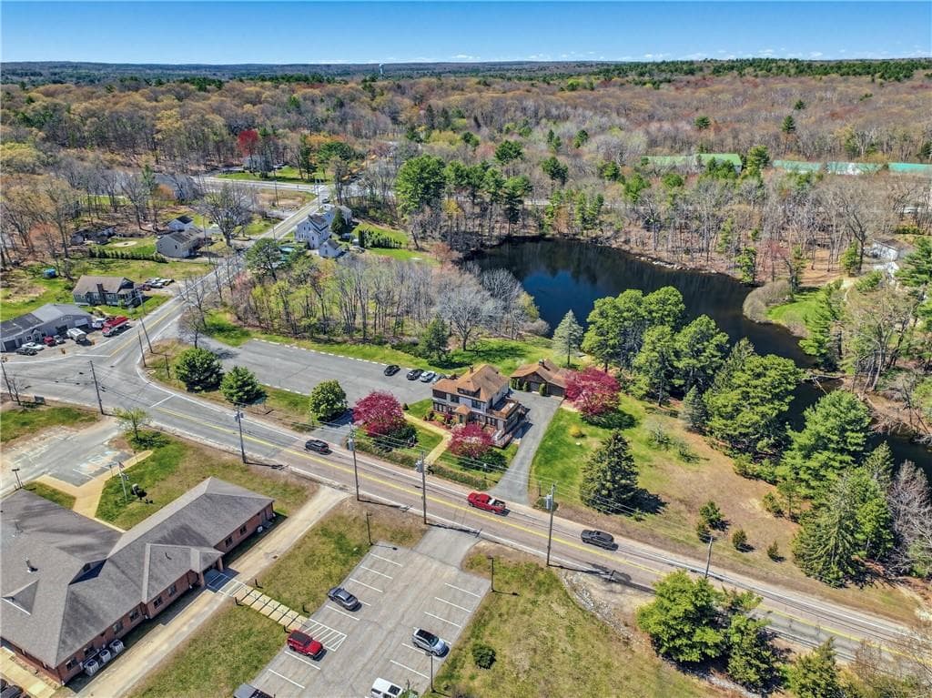 Commercial at 1496 VICTORY Highway, Burrillville, photo 16 of 33