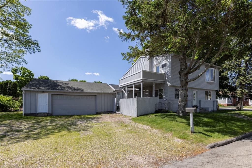 16 Courtway Street photo 42