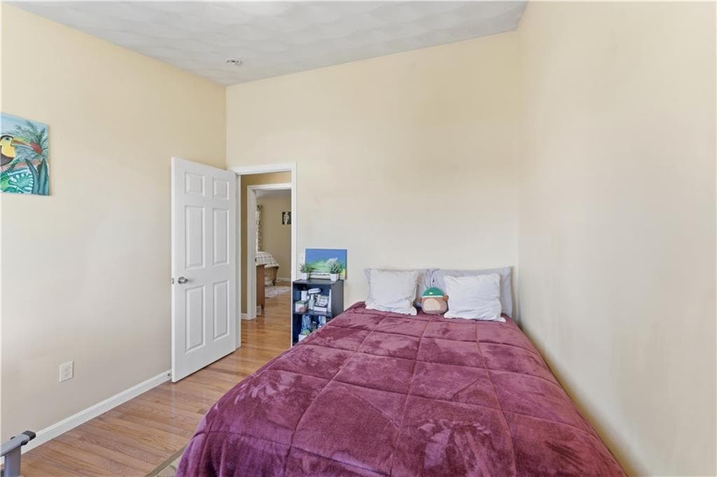 48 Harris Avenue photo 16