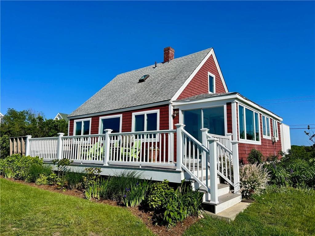 838 Center Road