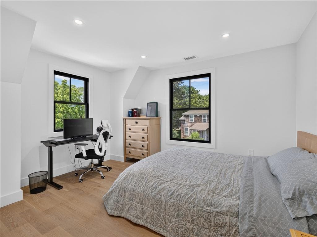 34 Lanphere Road photo 24
