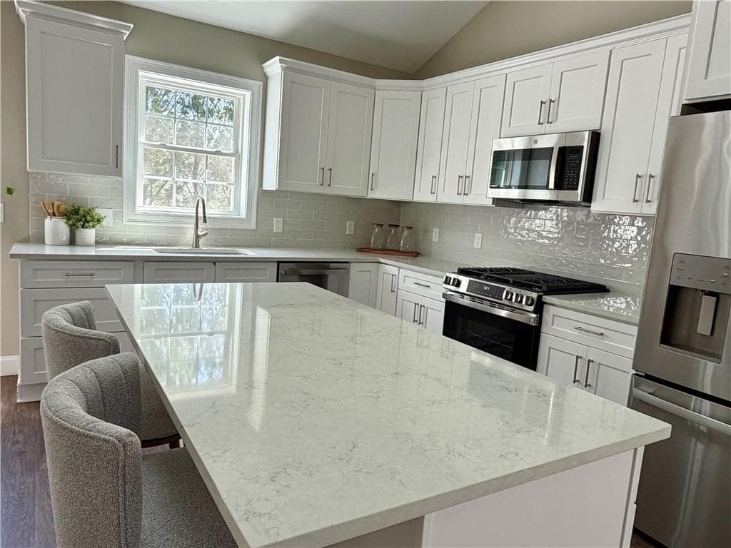 Condominium at 11 Fieldstone Way UNIT 11, Johnston, photo 3 of 13