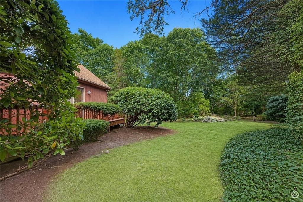 56 Lakeside Drive photo 3