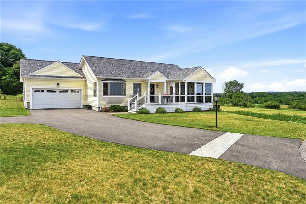 66 Mare Terrace photo 3