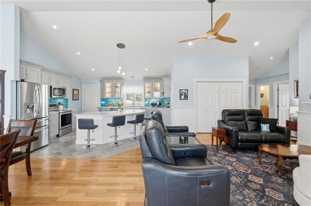 66 Mare Terrace photo 4