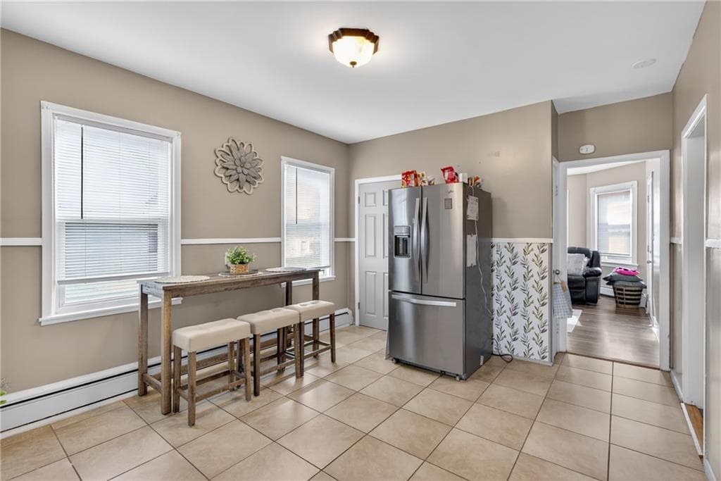 142 Richard Street photo 9