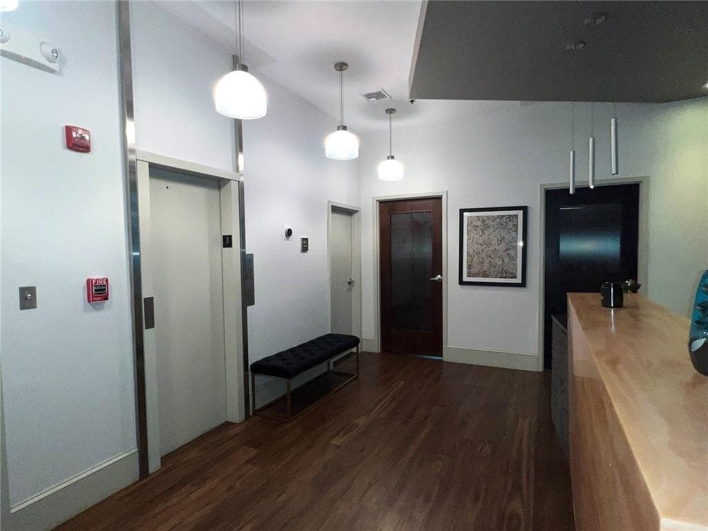1 Custom House Street UNIT 4 photo 3