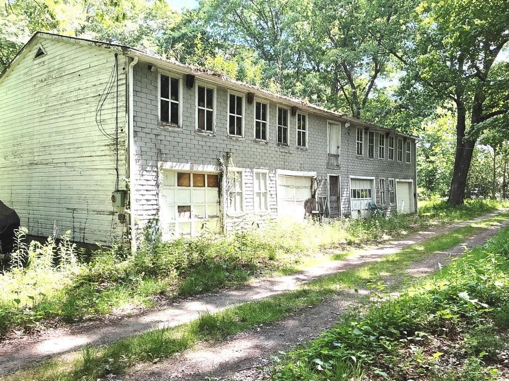 Single Family Residence at 339 Anglewood Drive, Johnston, photo 4 of 9