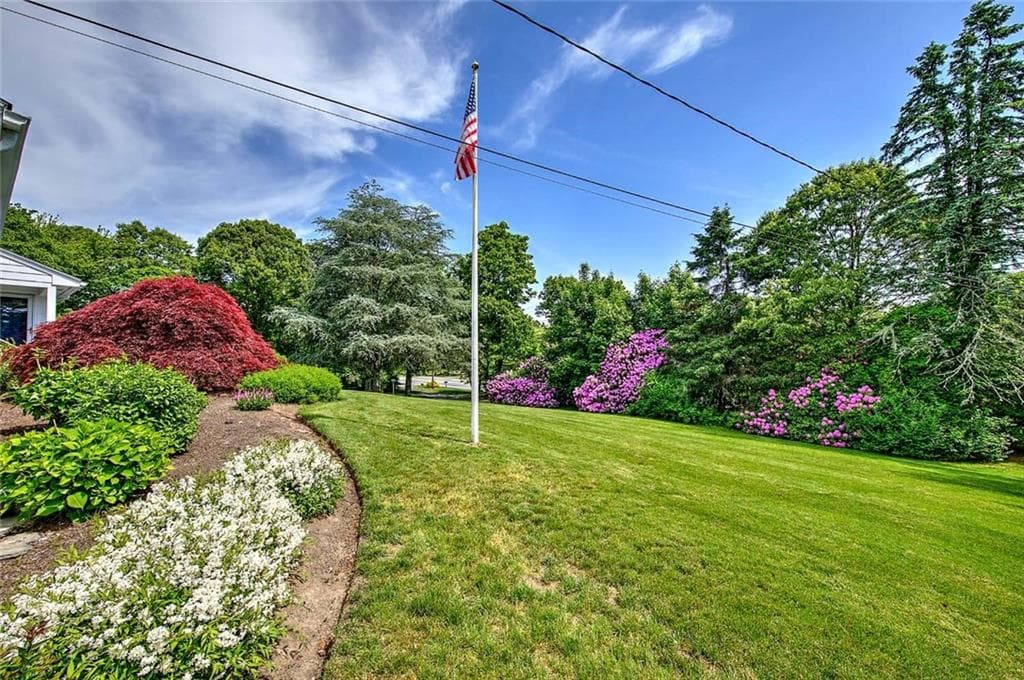 251 Succotash Road photo 6