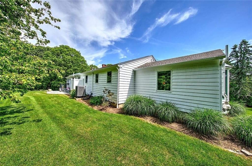 251 Succotash Road photo 7