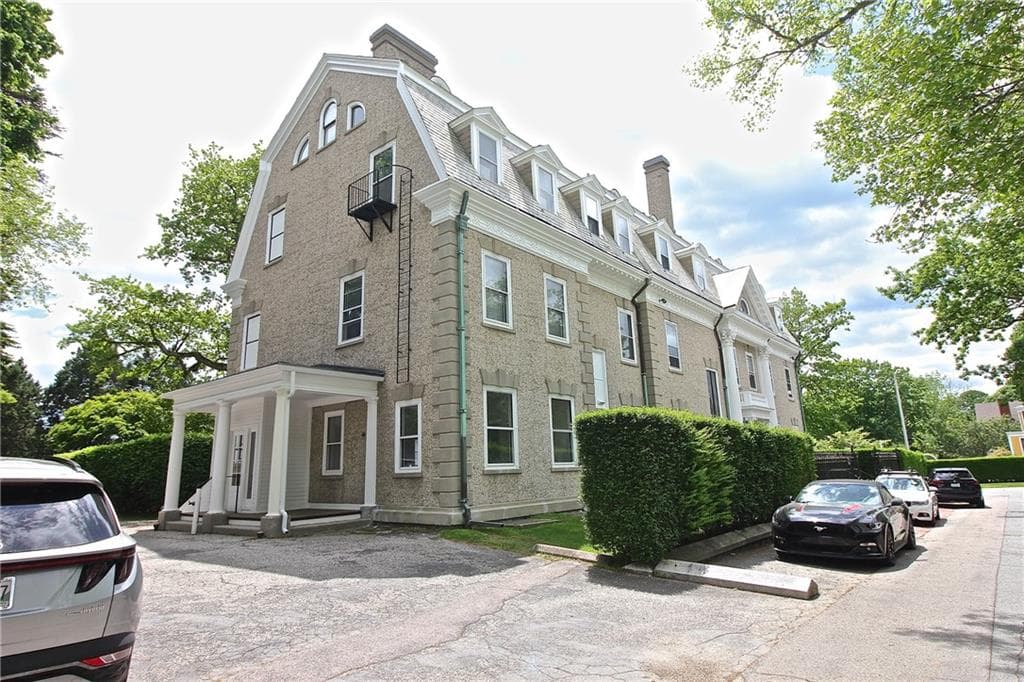 1 Oakwood Terrace UNIT 7 photo 3