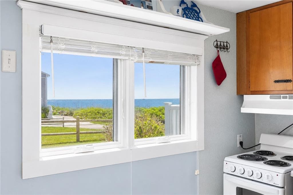 Single Family Residence at 11 Woodruff Street, Narragansett, photo 12 of 34