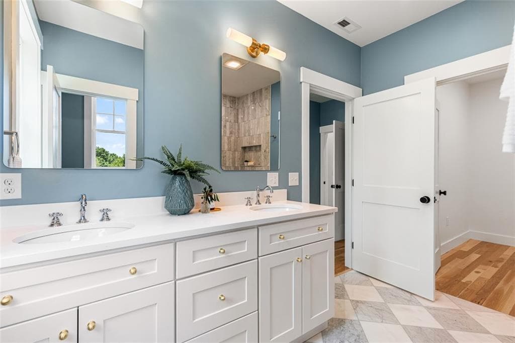 22 Farnsworth Avenue photo 32
