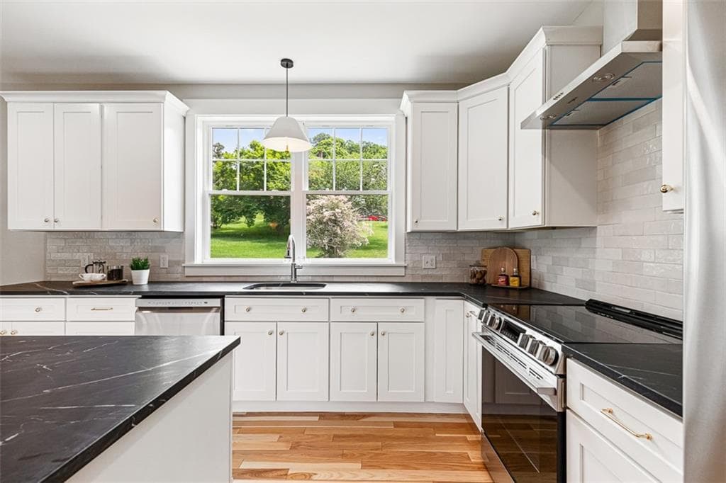 22 Farnsworth Avenue photo 20
