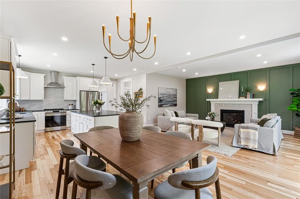 22 Farnsworth Avenue photo 9